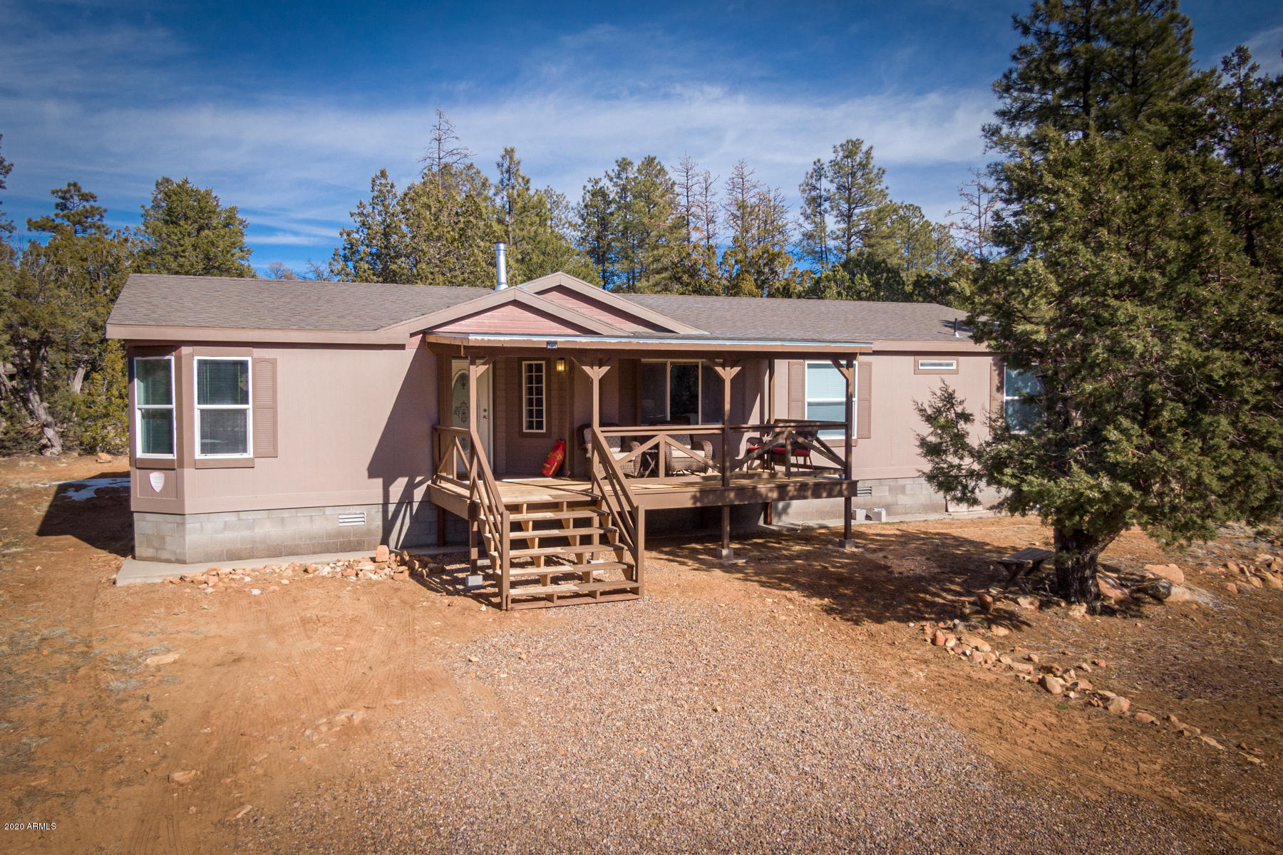 2833 Markham Road Overgaard, AZ 85933 - Photo 7 of 31 Image_07