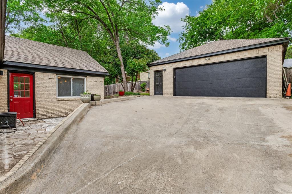702 North Hampton Road Dallas, TX 75208 - Photo 31 of 35