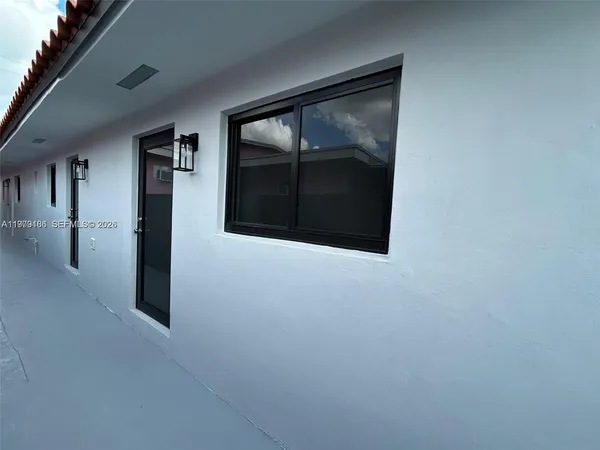 $1,595 | 142 Northwest 21st Avenue, Unit 3, Miami, FL 33125