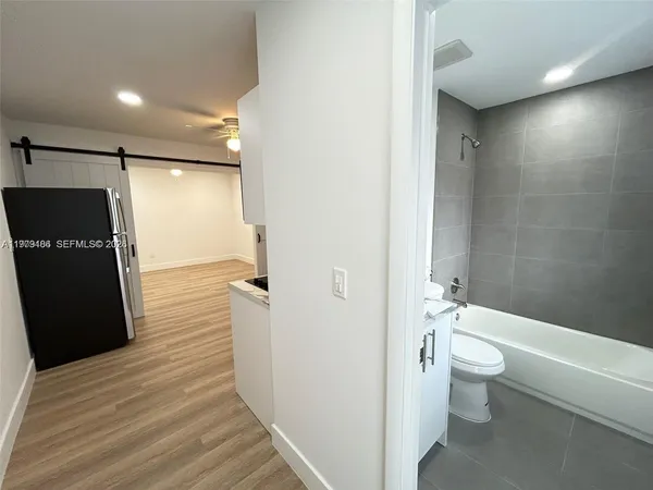 $1,595 | 142 Northwest 21st Avenue, Unit 3, Miami, FL 33125