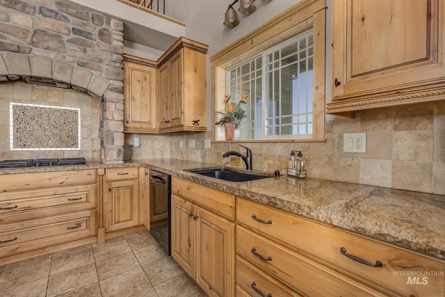 $1,849,500 | 4920-4940 Highway 72, New Plymouth, ID 83655