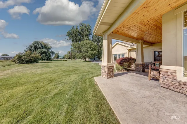 $1,849,500 | 4920-4940 Highway 72, New Plymouth, ID 83655