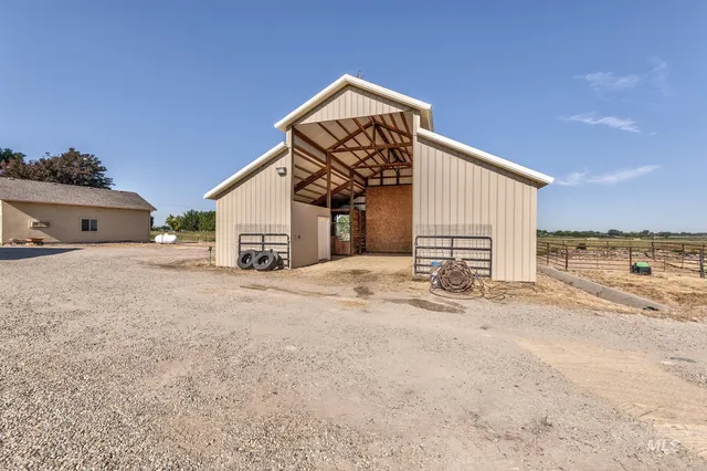 $1,849,500 | 4920-4940 Highway 72, New Plymouth, ID 83655