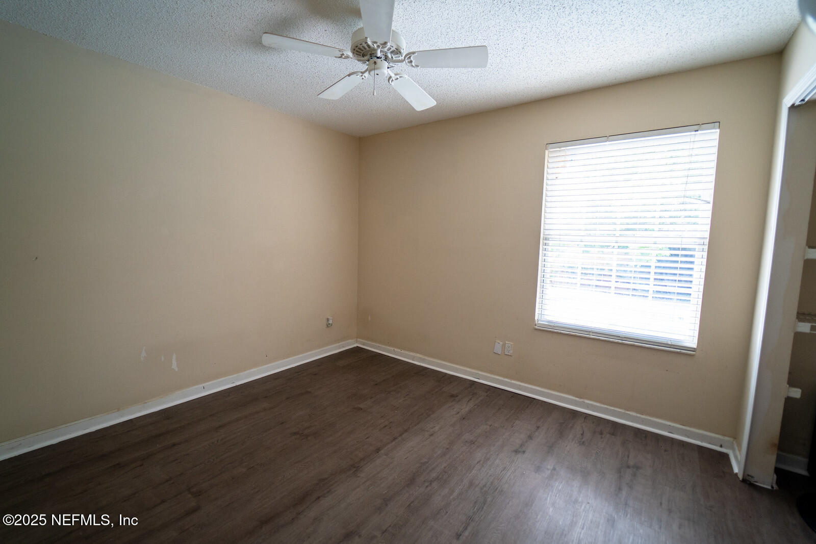 8454 Gemini Road Jacksonville, FL 32216 - Photo 15 of 22 guestroom 1