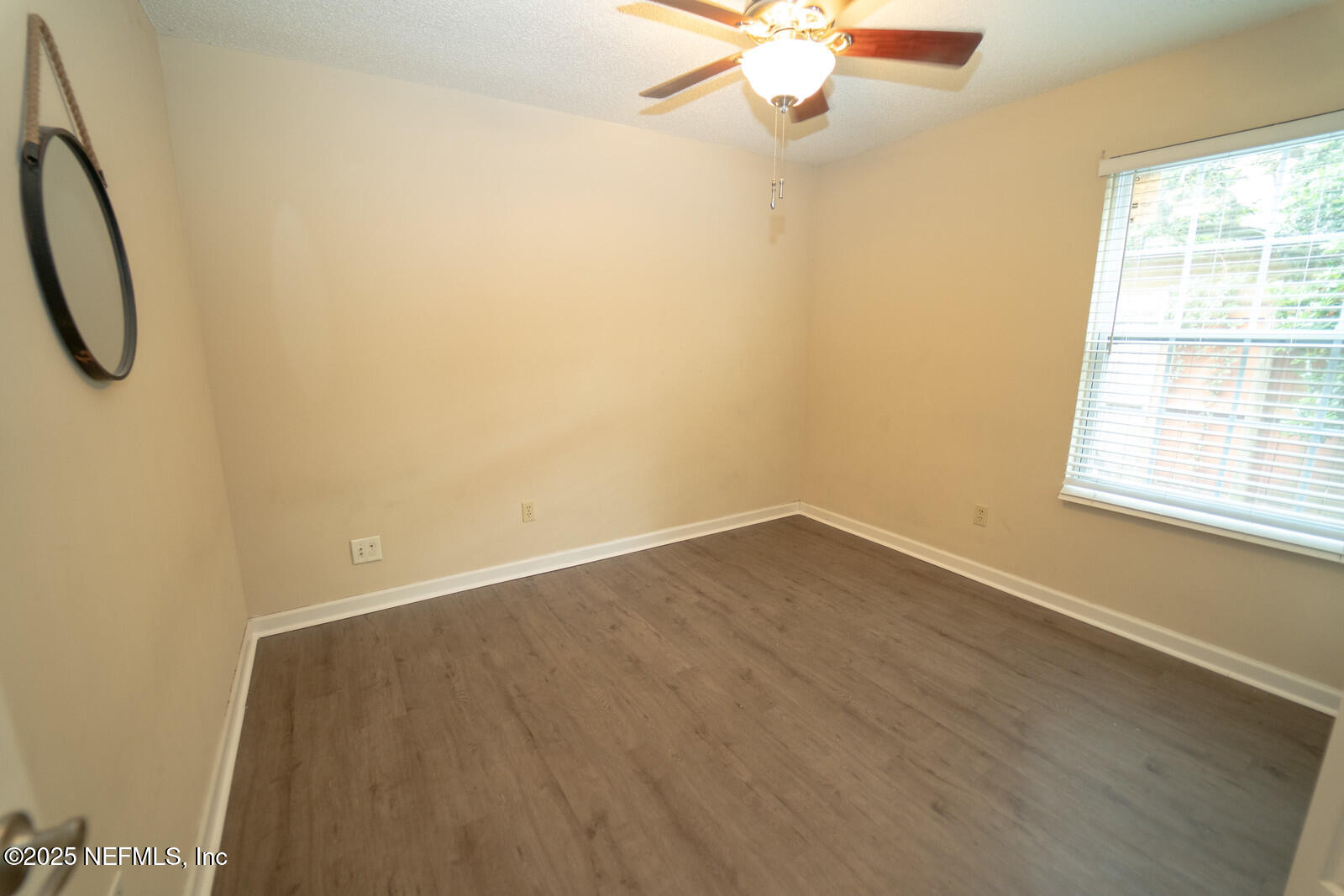 8454 Gemini Road Jacksonville, FL 32216 - Photo 18 of 22 guestroom 2.5