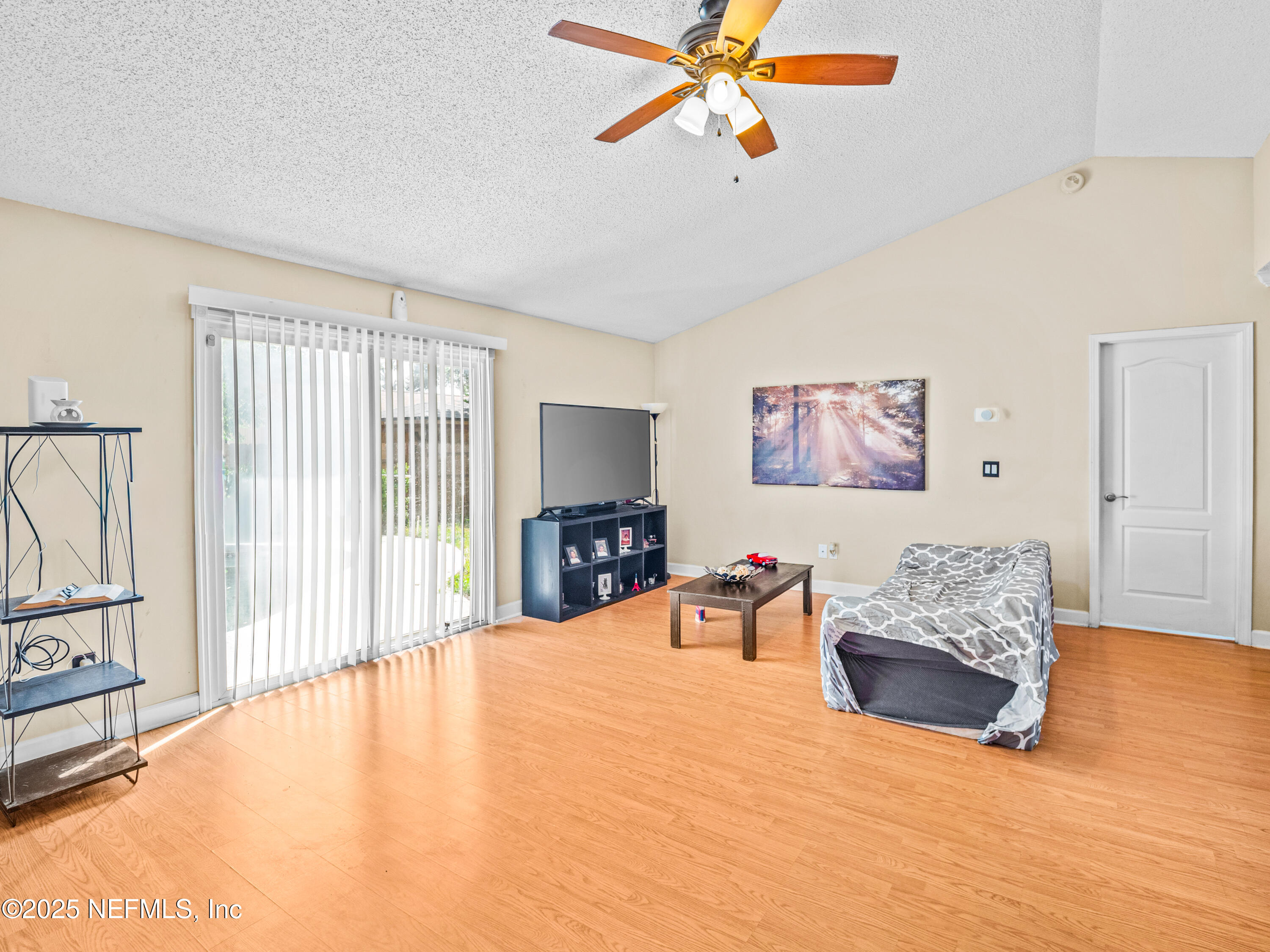 8454 Gemini Road Jacksonville, FL 32216 - Photo 6 of 22 living room 3