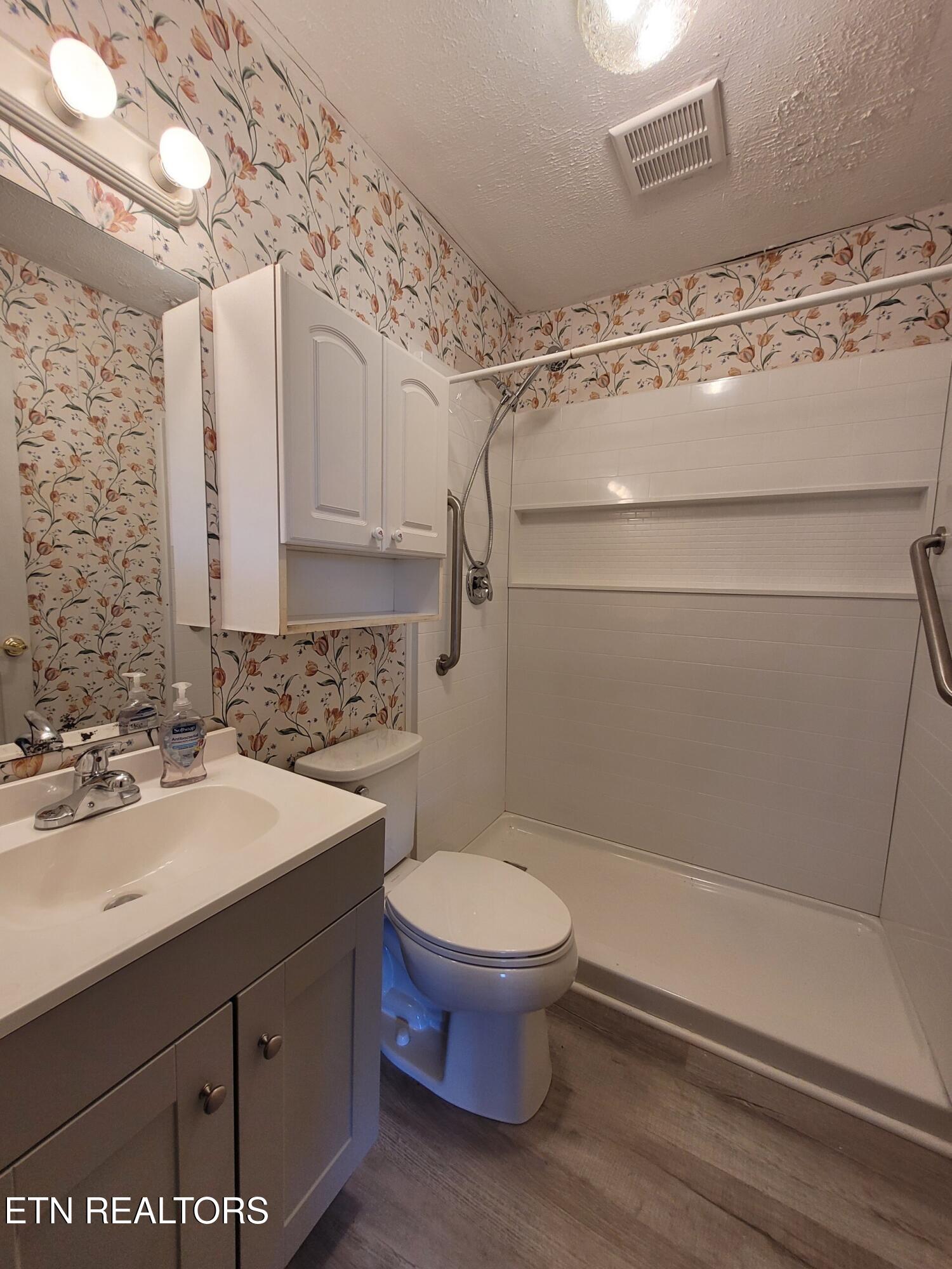 4612 East Emory Road Knoxville, TN 37918 - Photo 11 of 15 Attach176962_20241206_100243