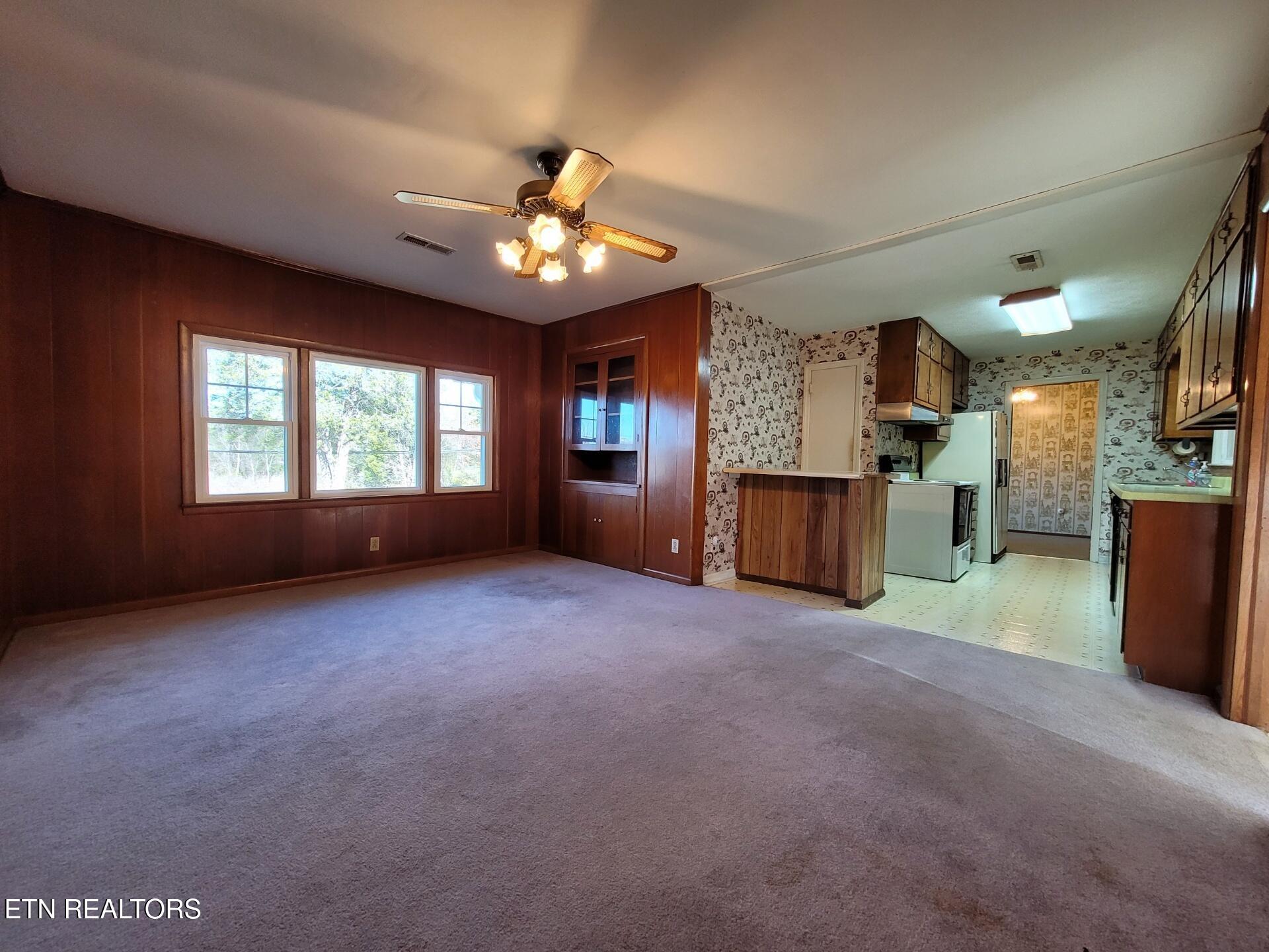 4612 East Emory Road Knoxville, TN 37918 - Photo 2 of 15 Attach176967_20241206_100316