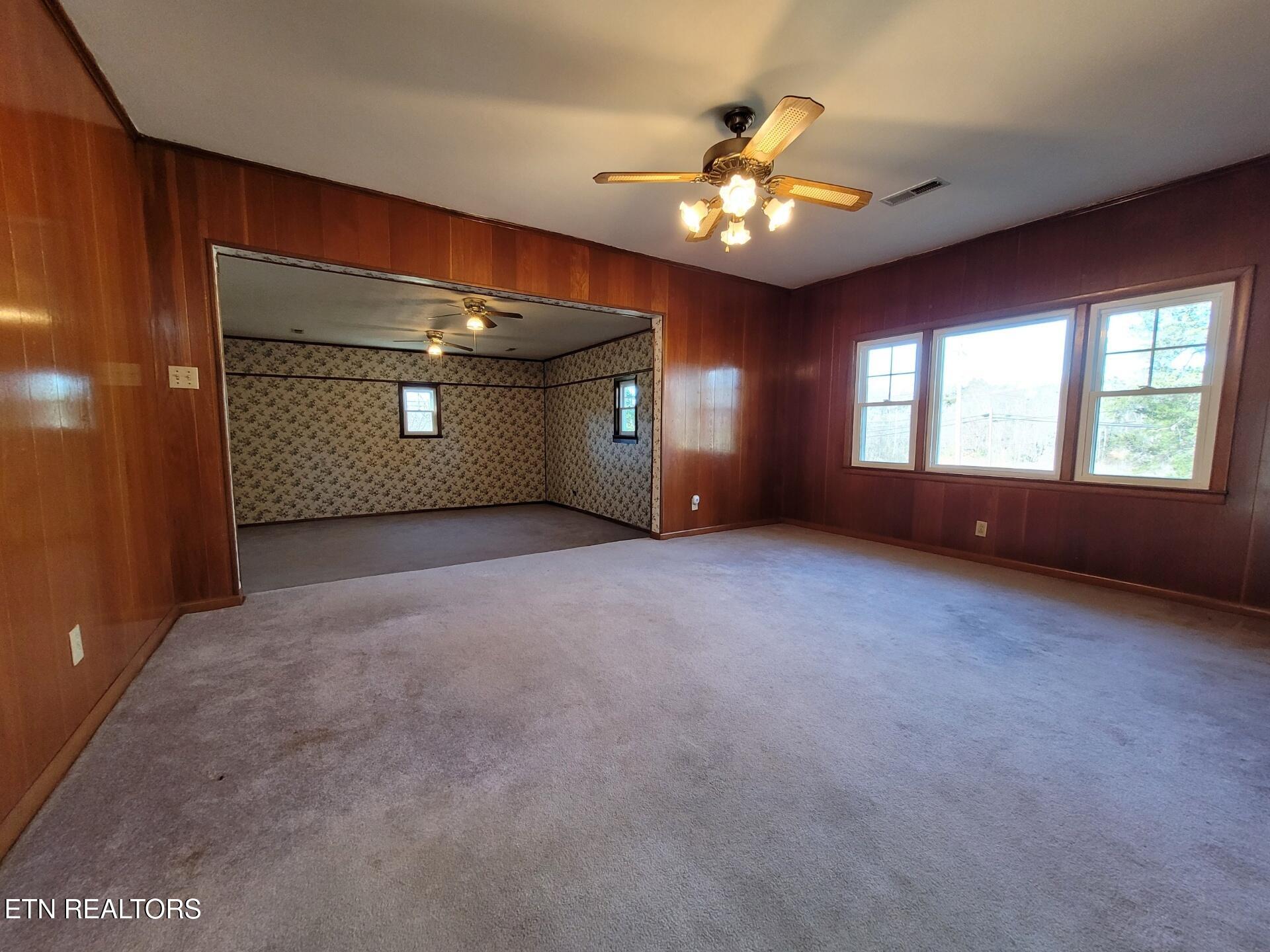 4612 East Emory Road Knoxville, TN 37918 - Photo 4 of 15 Attach176966_20241206_100310