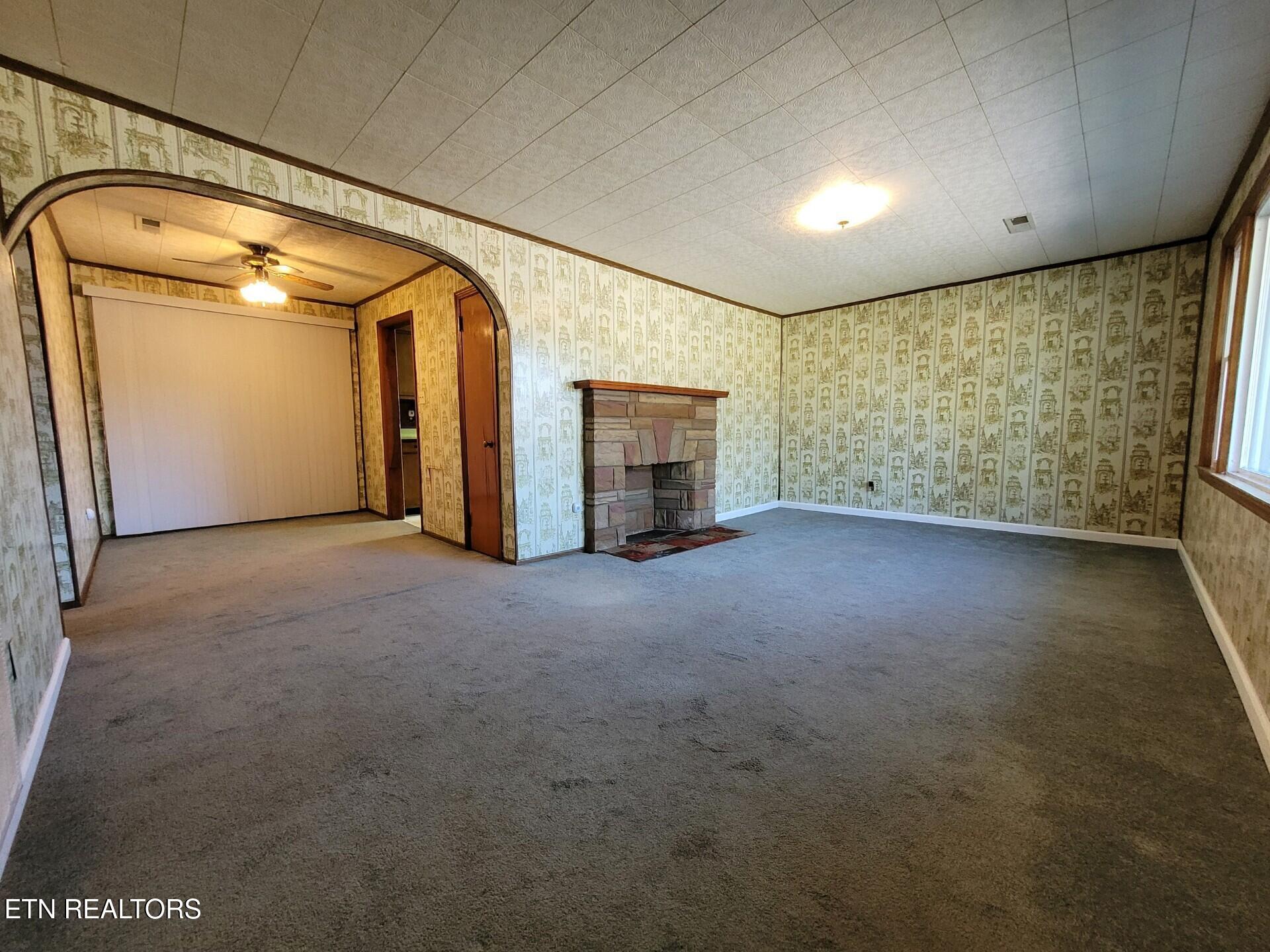 4612 East Emory Road Knoxville, TN 37918 - Photo 8 of 15 Attach176970_20241206_100409