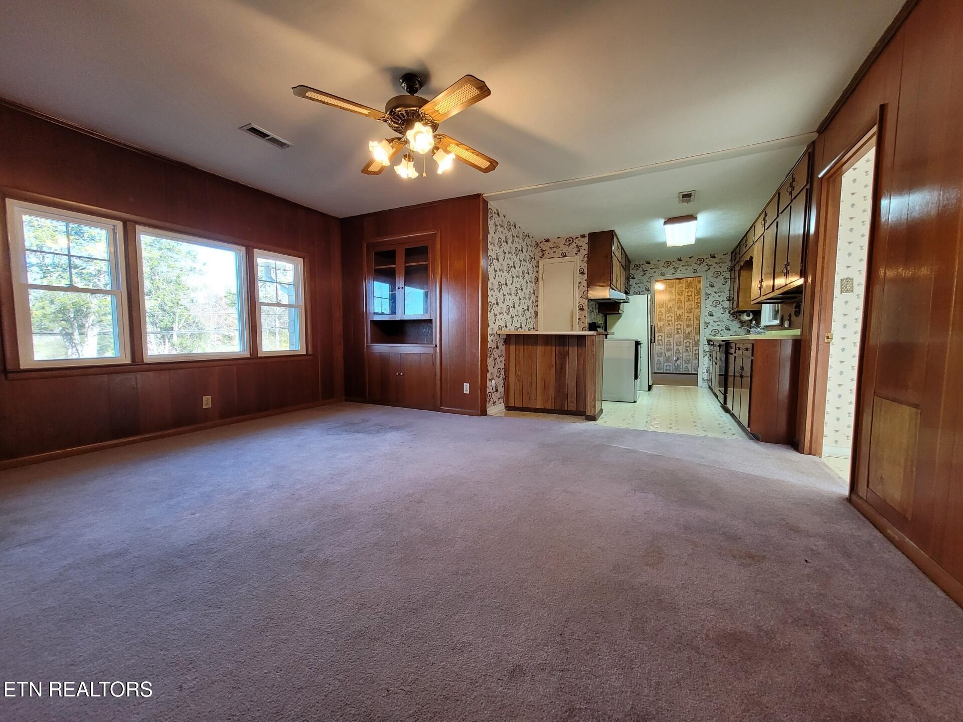 4612 East Emory Road Knoxville, TN 37918 - Photo 9 of 15 Attach176968_20241206_100328