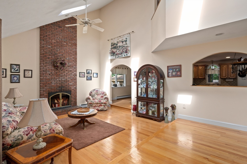 23 Warren Street Georgetown, MA 01833 - Photo 11 of 29 Gallery Image 11
