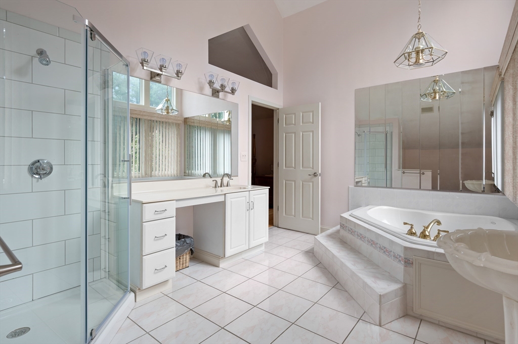 23 Warren Street Georgetown, MA 01833 - Photo 14 of 29 Gallery Image 14