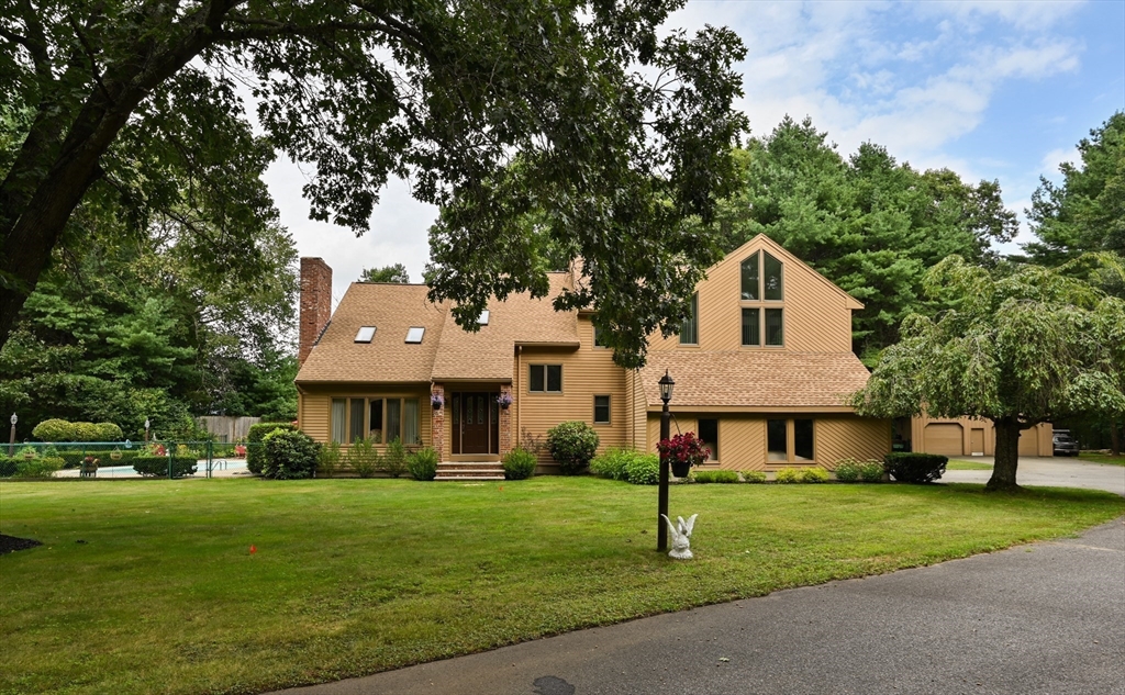 23 Warren Street Georgetown, MA 01833 - Photo 7 of 29 Gallery Image 7