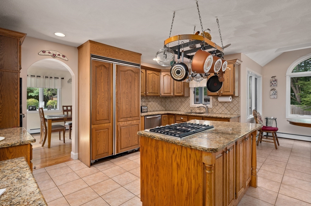 23 Warren Street Georgetown, MA 01833 - Photo 9 of 29 Gallery Image 9