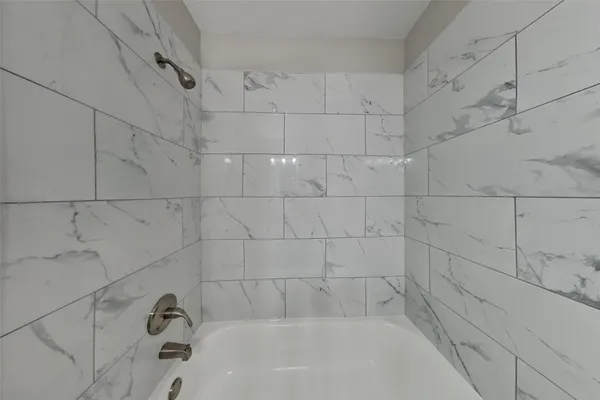 $1,800 | 10723 Forest Leaf Drive, Sugar Land, TX 77498