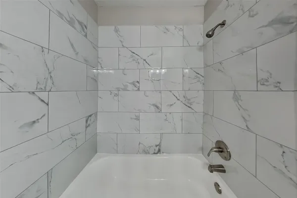 $1,800 | 10723 Forest Leaf Drive, Sugar Land, TX 77498