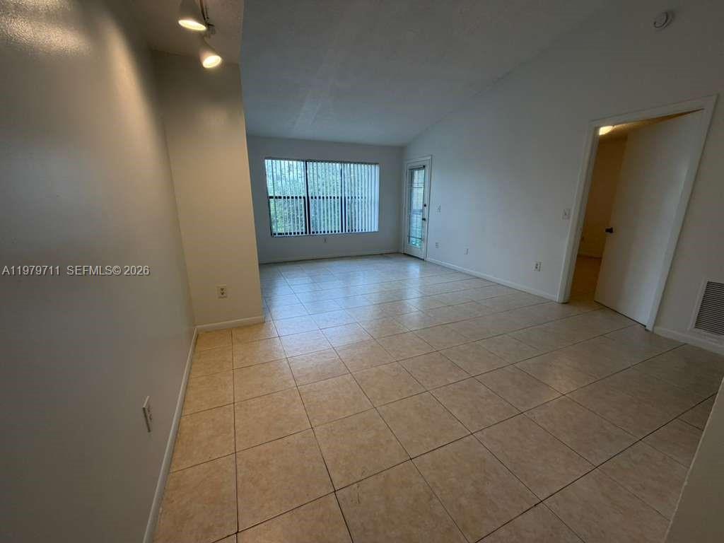 4241 West McNab Road, Unit 30 Pompano Beach, FL 33069 - Photo 2 of 35