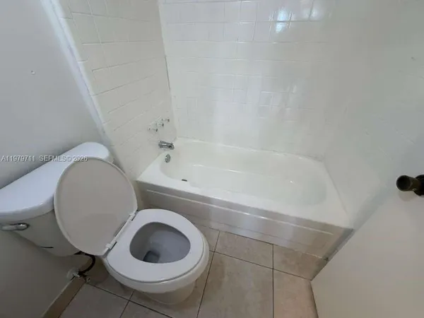 $1,550 | 4241 West McNab Road, Unit 30, Pompano Beach, FL 33069