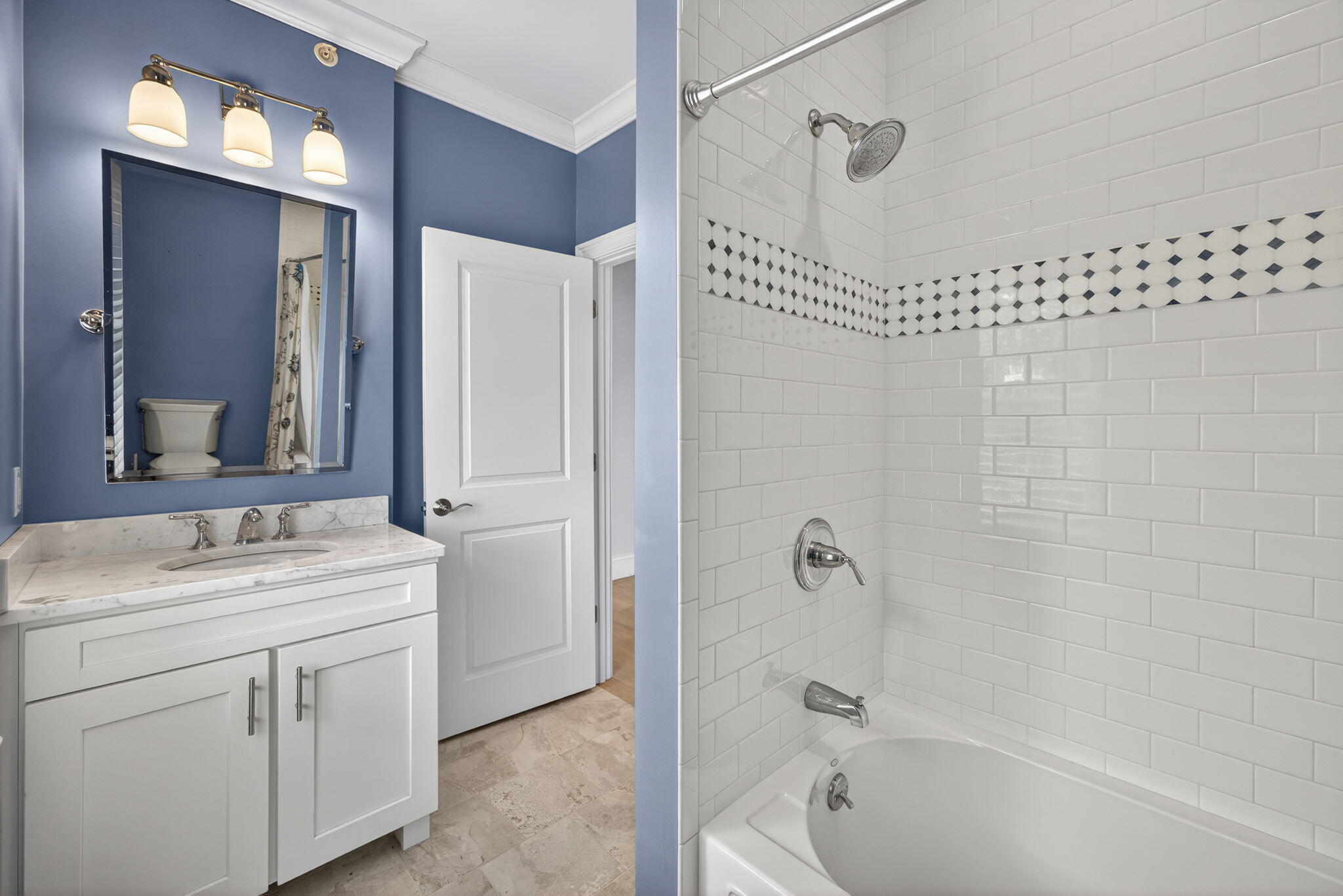 780 Craigville Beach Road, Unit D2 Centerville, MA 02632 - Photo 20 of 29 Bathroom