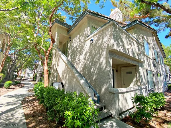$1,215 | 3061 Key Largo Drive, Unit 204, Las Vegas, NV 89120