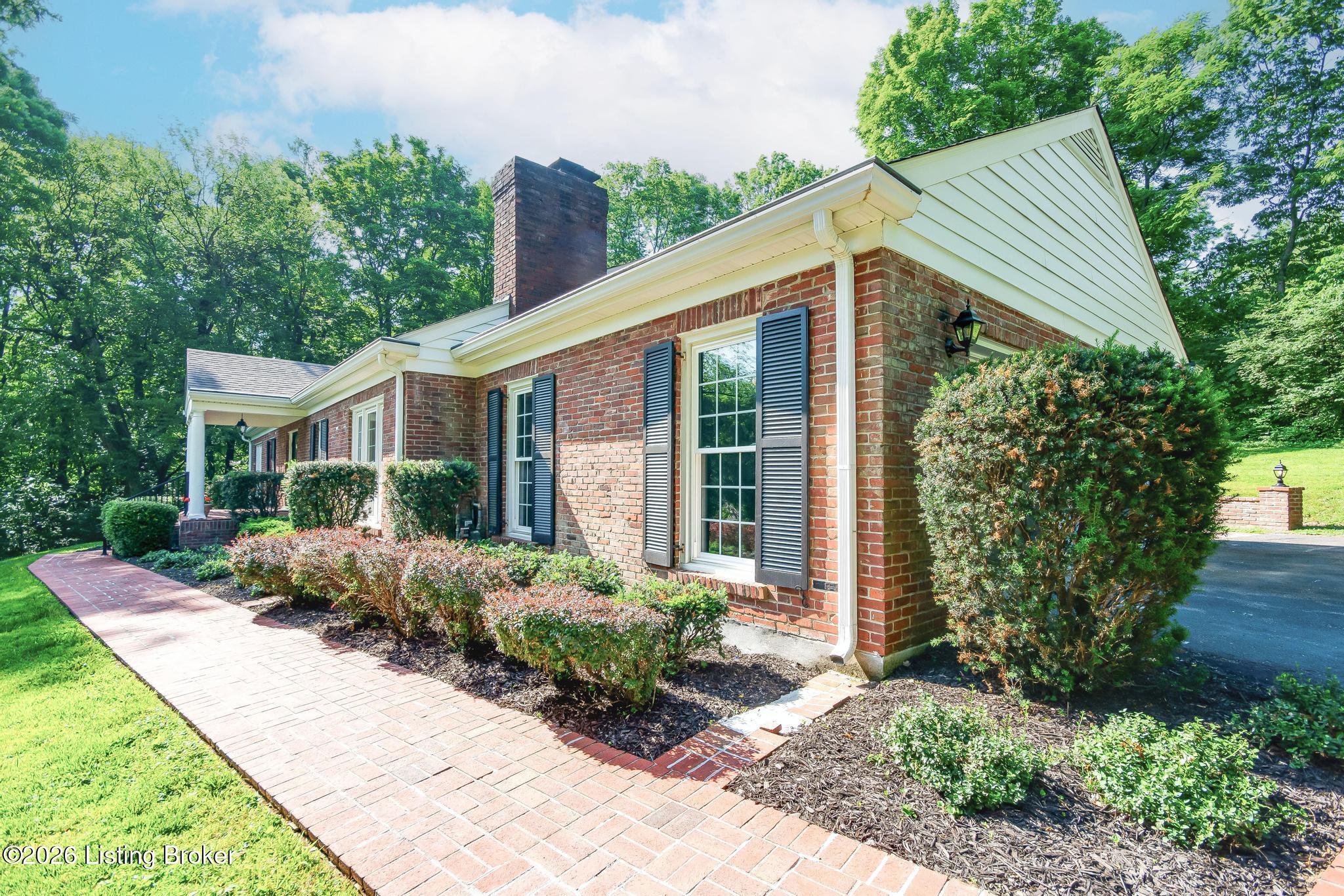 427_Twinbrook_Rd_40207_107
