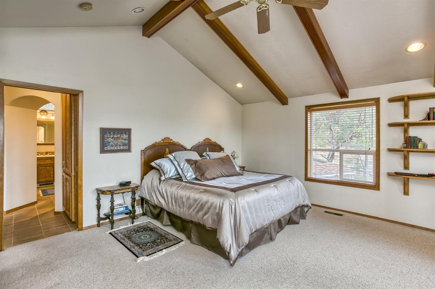 2257 Johns Peak Road Central Point, OR 97502 - Photo 27 of 35 Gallery Image 27