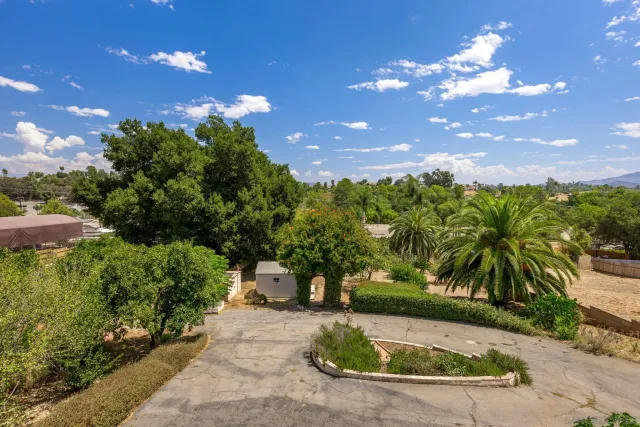 $1,075,000 | 1958 Lejos Drive, Escondido, CA 92025