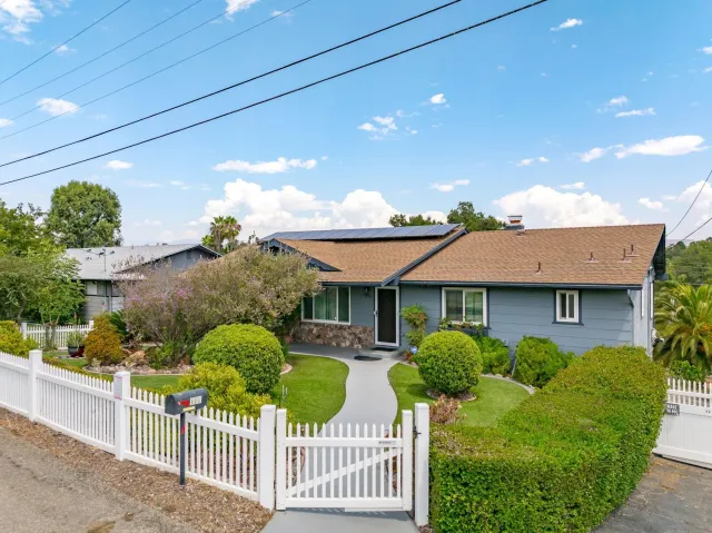 $1,075,000 | 1958 Lejos Drive, Escondido, CA 92025