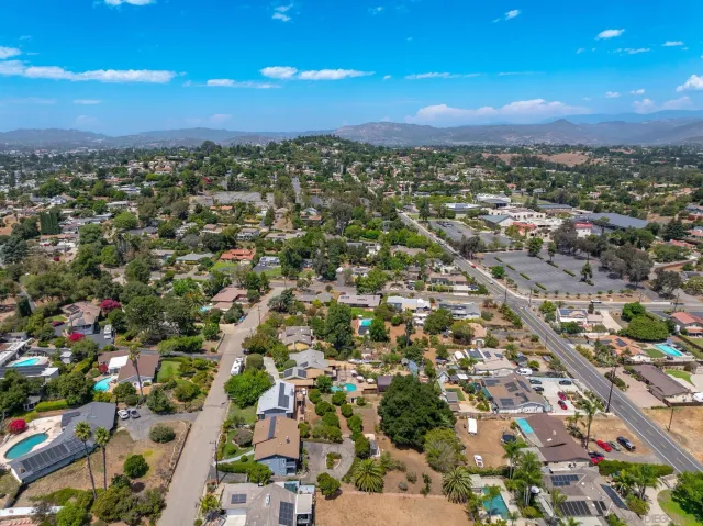 $1,075,000 | 1958 Lejos Drive, Escondido, CA 92025