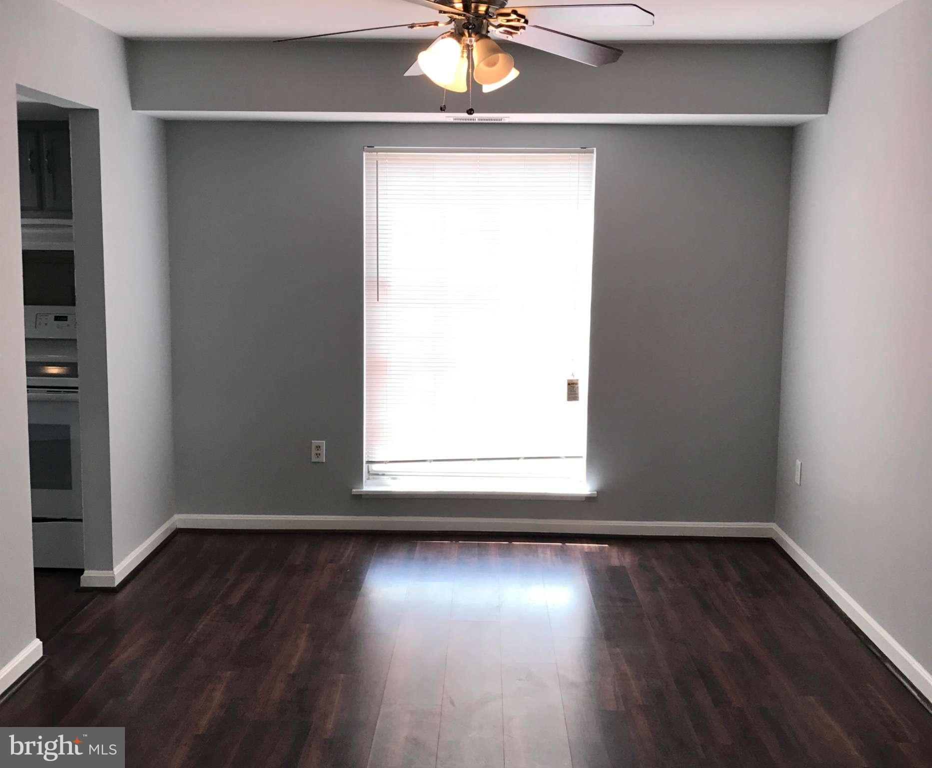 10142 Springhouse Court Manassas, VA 20110 - Photo 6 of 10 Dining Room