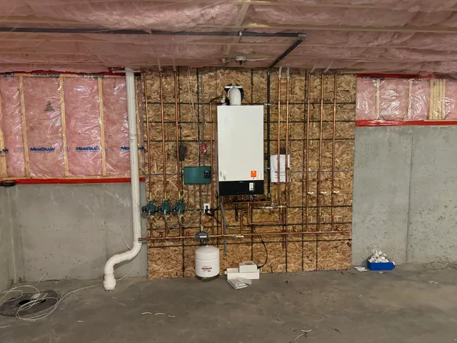 $729,900 | 23 Forest Glen Lane, Topsham, ME 04086