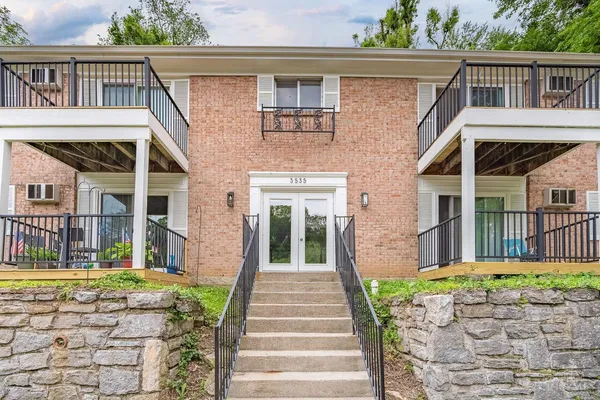 $1,125 | 3535 Linwood Avenue, Unit 2, Cincinnati, OH 45226
