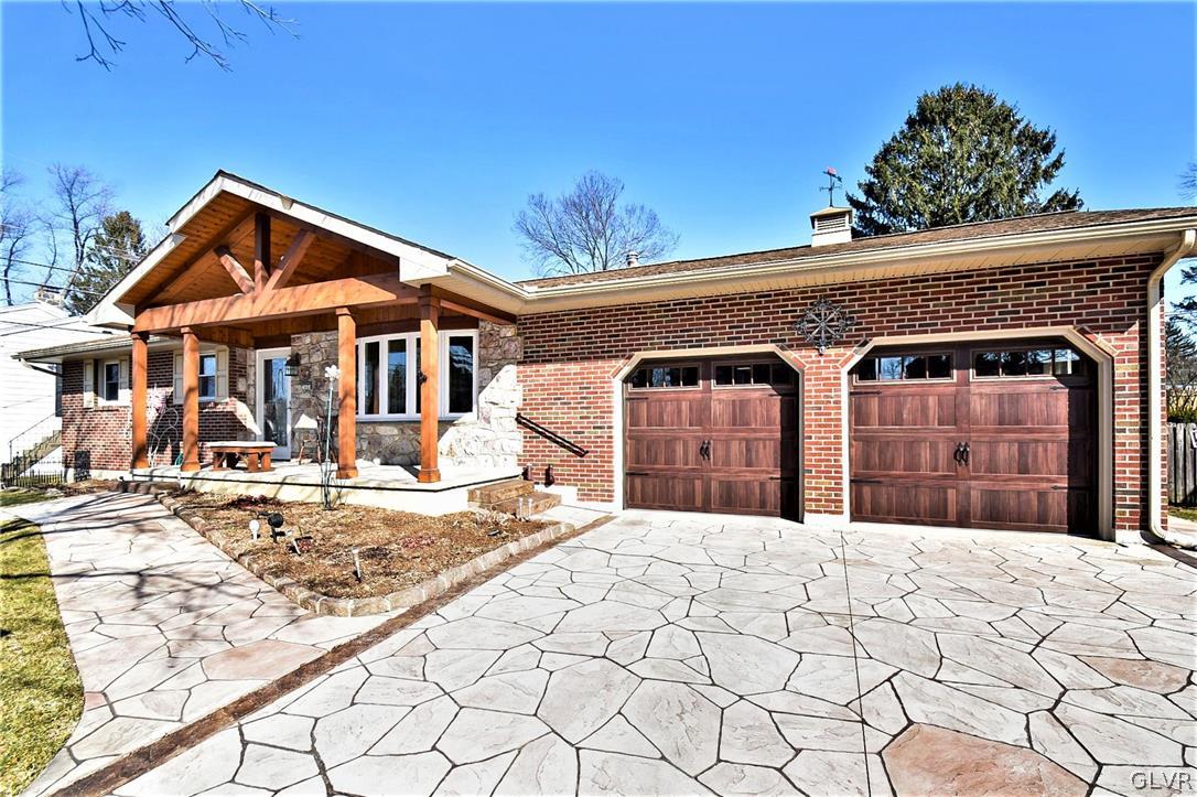 2868 Ivanhoe Road Bethlehem, PA 18017 - Photo 3 of 44 Gallery Image 3