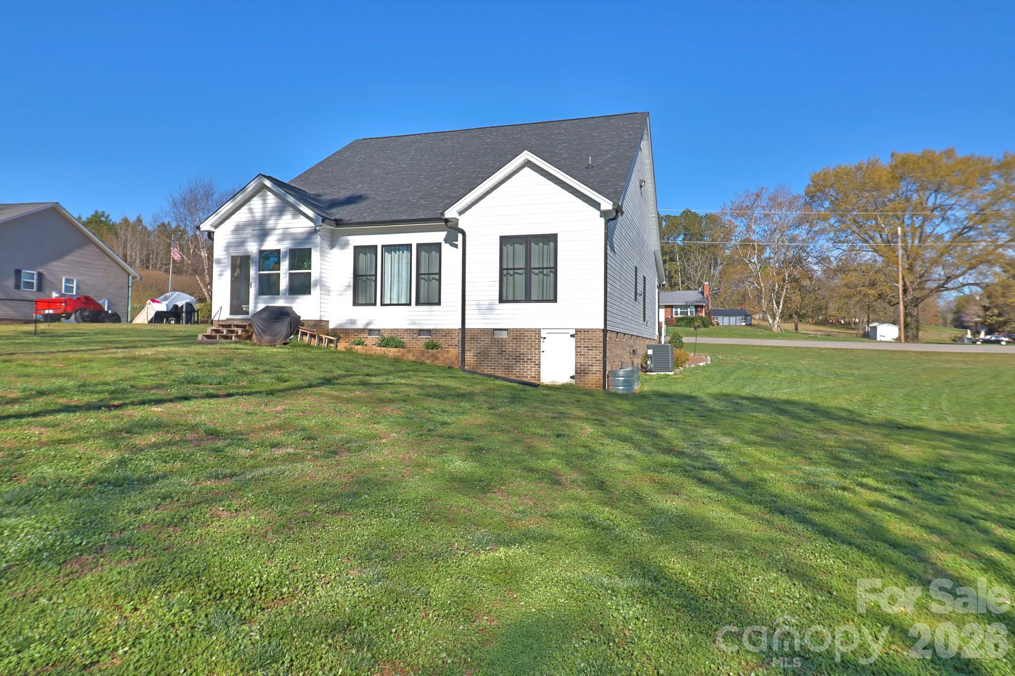 526 Borders Road Shelby, NC 28152 - Photo 3 of 25