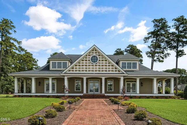 $850,000 | 3700 Arrowwood Drive North, Wilson, NC 27896