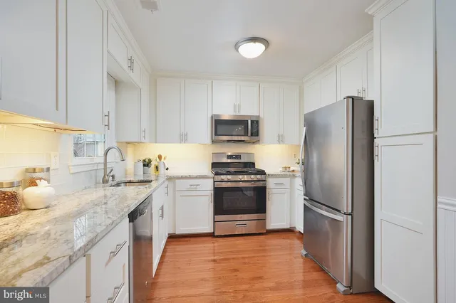 $632,900 | 7 Carriage House Circle, Alexandria, VA 22304