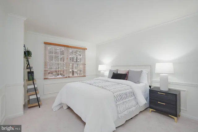 $632,900 | 7 Carriage House Circle, Alexandria, VA 22304