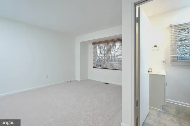 $632,900 | 7 Carriage House Circle, Alexandria, VA 22304