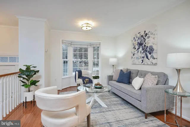 $632,900 | 7 Carriage House Circle, Alexandria, VA 22304