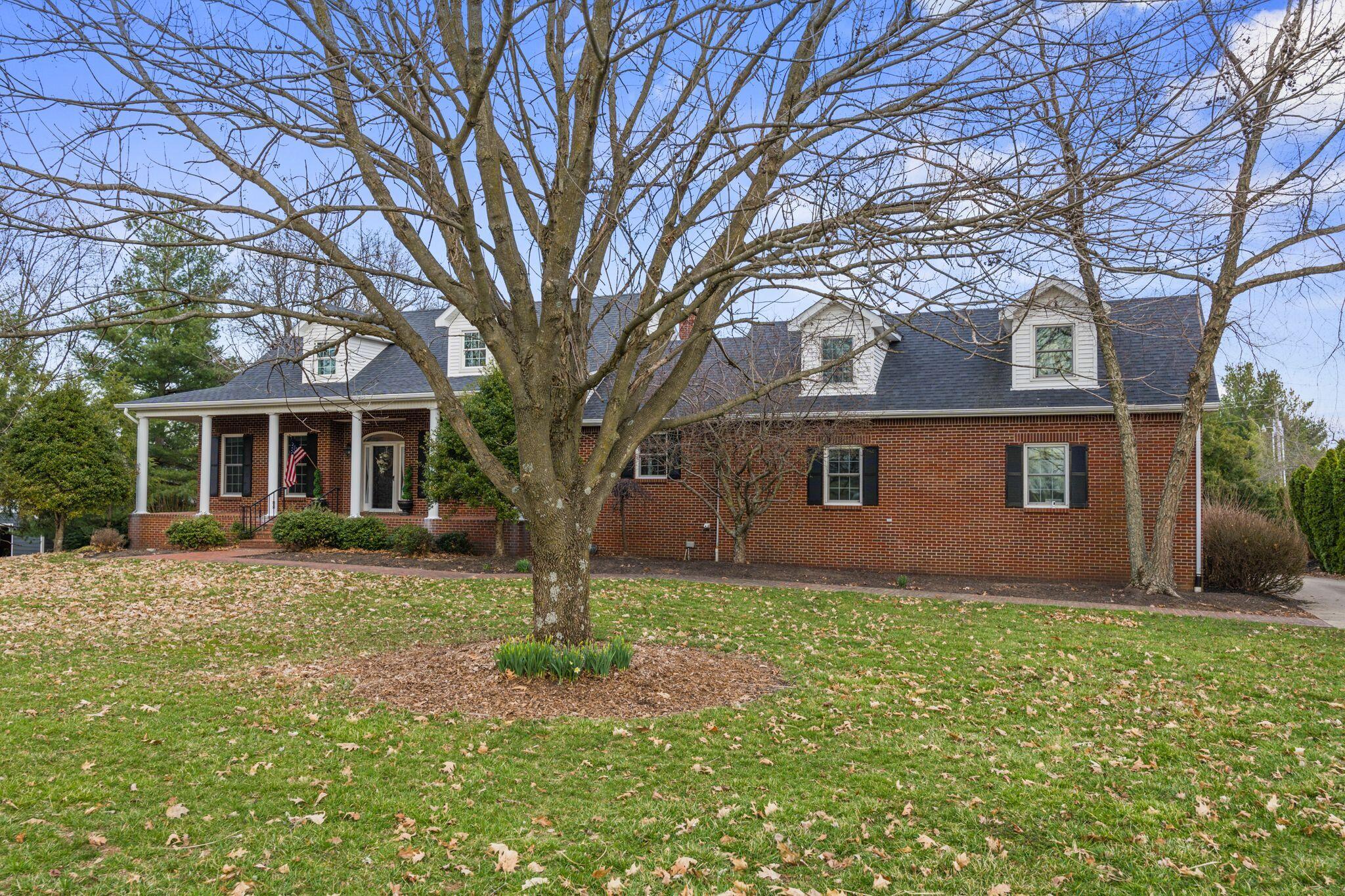 200 Bourbon Acres Road Paris, KY 40361 - Photo 3 of 68 9_F2003917