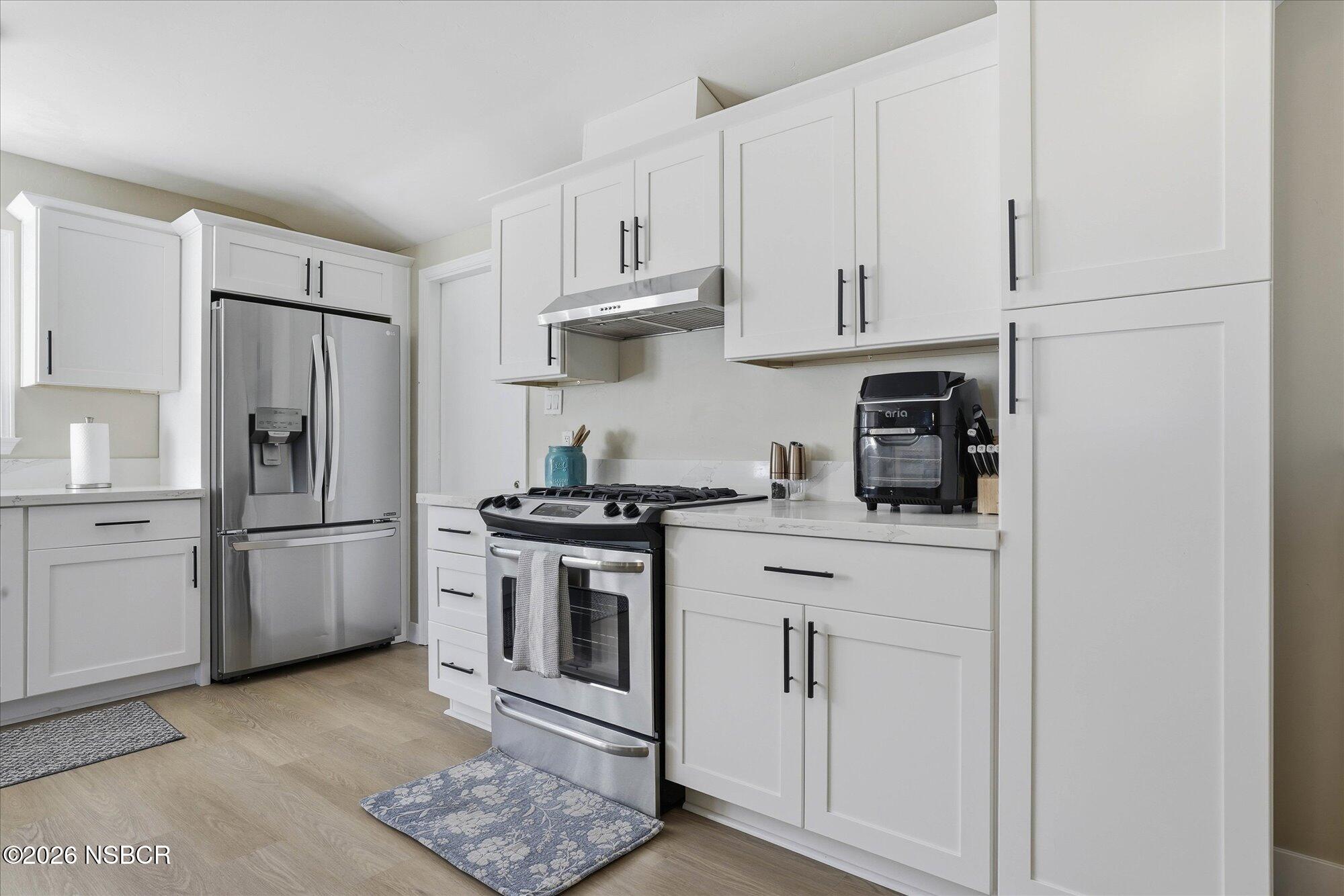 829 Millstone Avenue Santa Maria, CA 93455 - Photo 5 of 26 05-829MillstoneAve_05