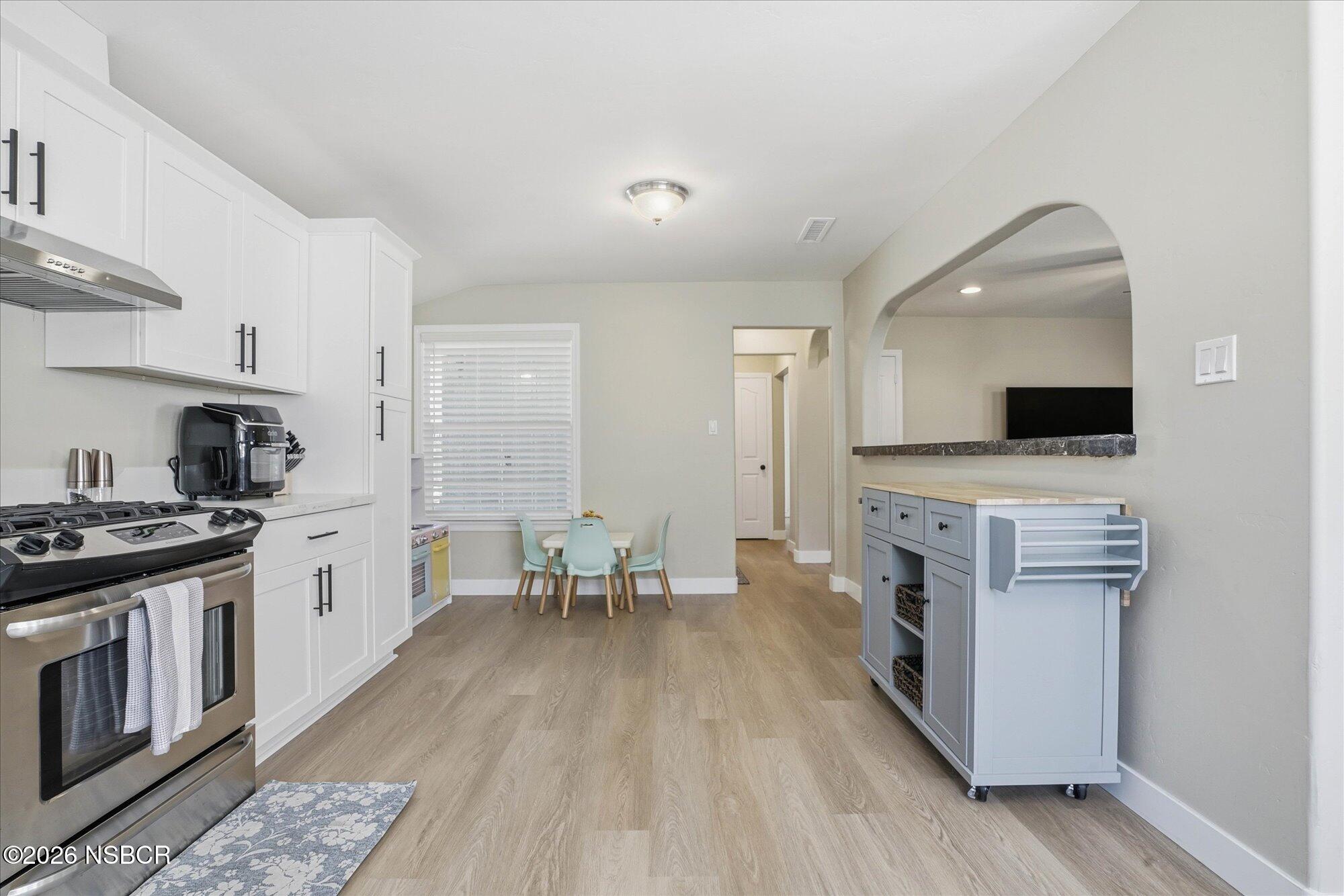 829 Millstone Avenue Santa Maria, CA 93455 - Photo 6 of 26 06-829MillstoneAve_06