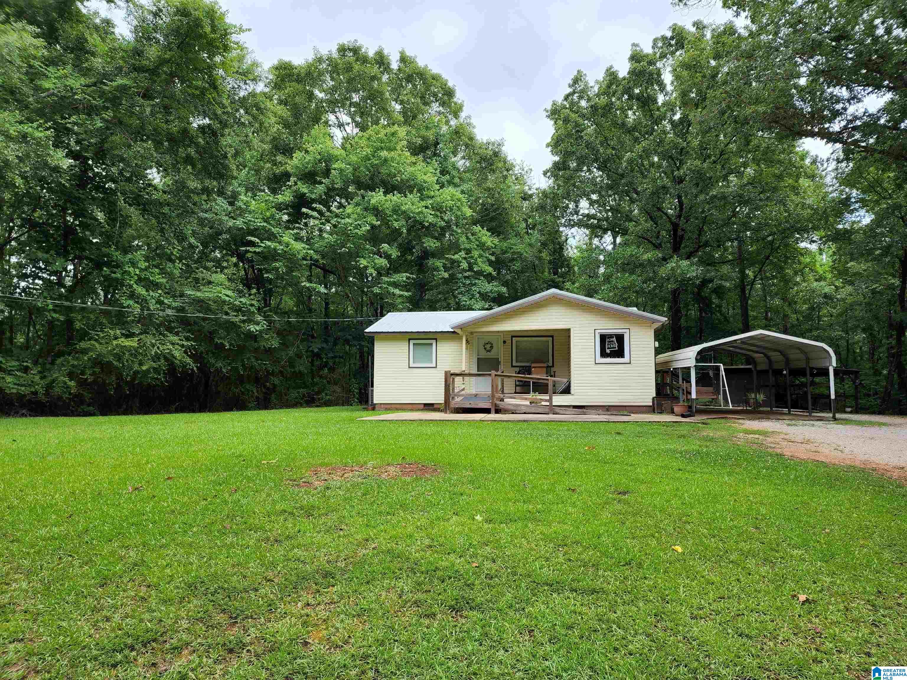 137 Friendship Lane Sylacauga, AL 35151 - Photo 3 of 8