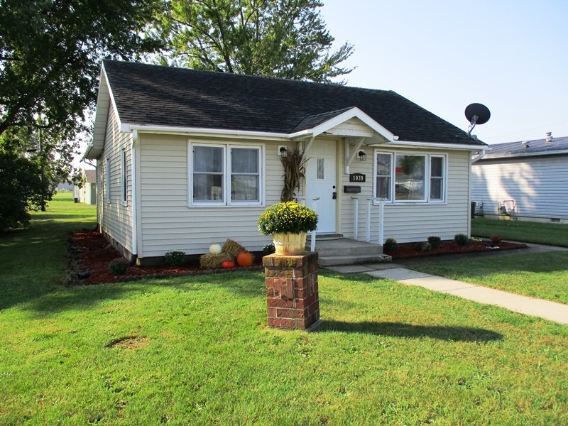 1039 Elm Street Decatur, IN 46733 - Photo 4 of 26