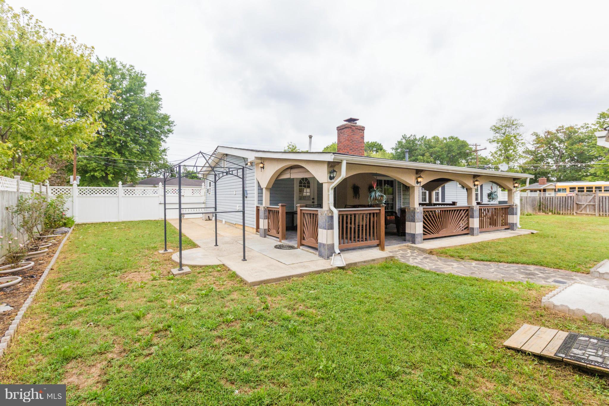 6601 Cimarron Street Springfield, VA 22150 - Photo 28 of 30 Exterior (Rear)