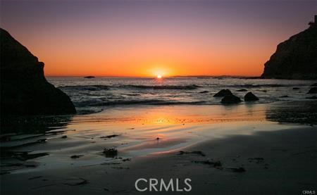 46 Conch Reef Aliso Viejo, CA 92656 - Photo 25 of 35 Enjoy evening sunset strolls at local South County Beaches