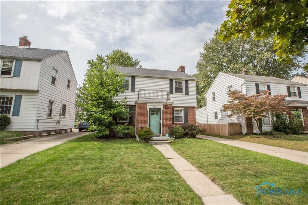 3831 Garrison Road Toledo, OH 43613 - Photo 3 of 35 Gallery Image 3