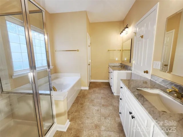 $675,000 | 17415 Campbell Hall Court, Charlotte, NC 28277