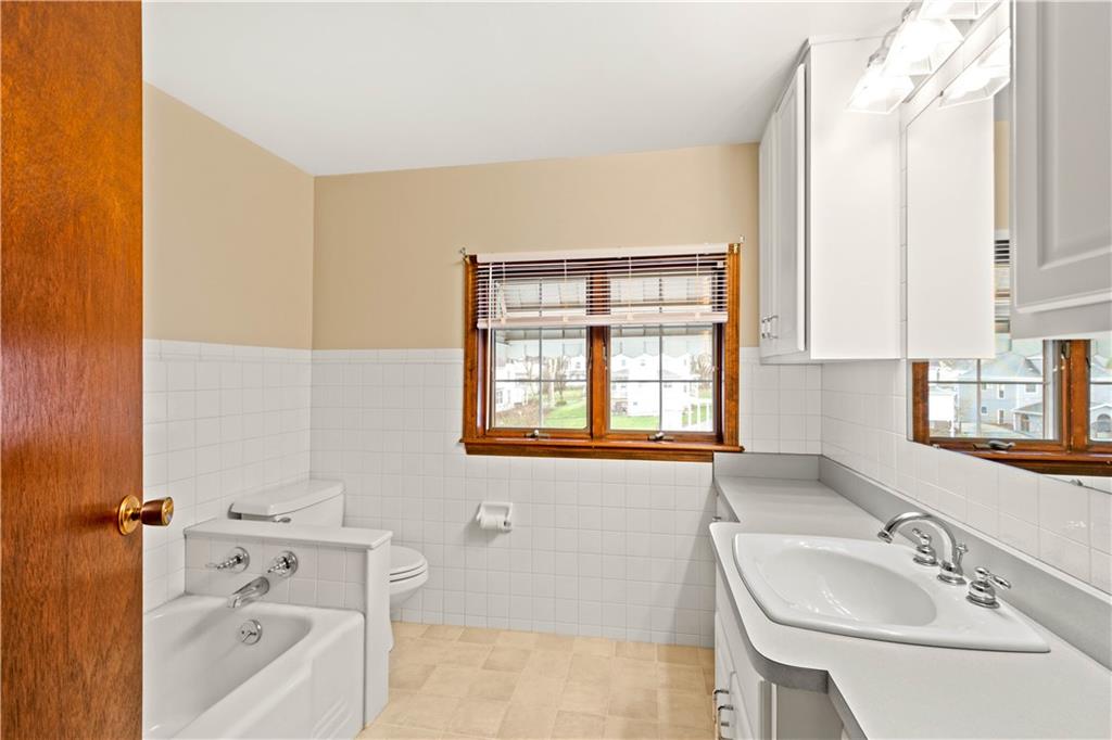 143 3rd Street McDonald, PA 15057 - Photo 11 of 19